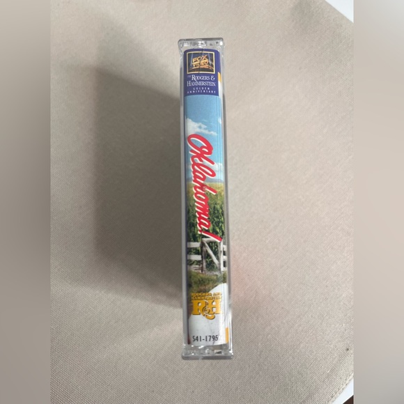 Oklahoma Soundtrack Cassette Tape - Picture 3 of 3
